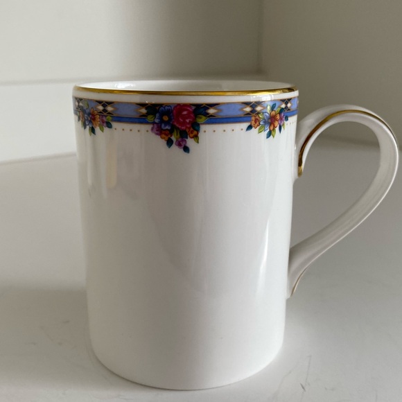 Rare Set of 4 Vtg Royal Doulton Bone China Lady Bedford Coffee Mugs Collectible - Picture 3 of 8